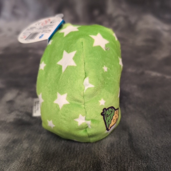 Cats VS Pickles - Zunar F9 - 4" Bean Plush New With Both Tags - Picture 2 of 5